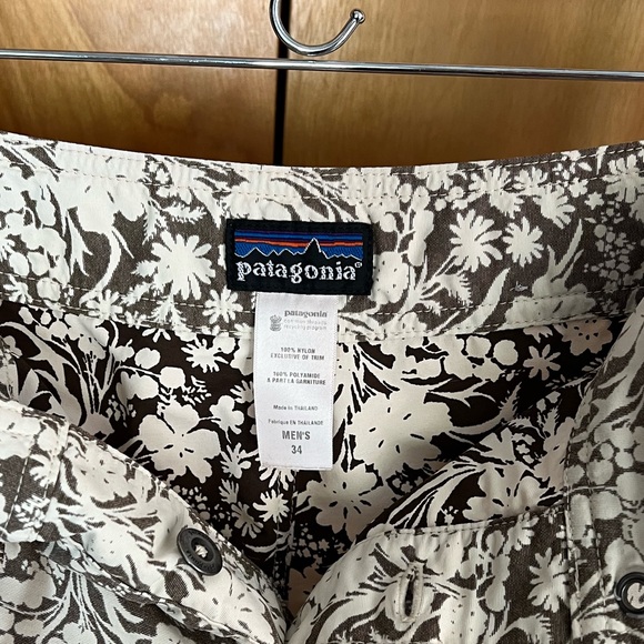 Patagonia Men’s Board Shorts Size 34 - Picture 5 of 9